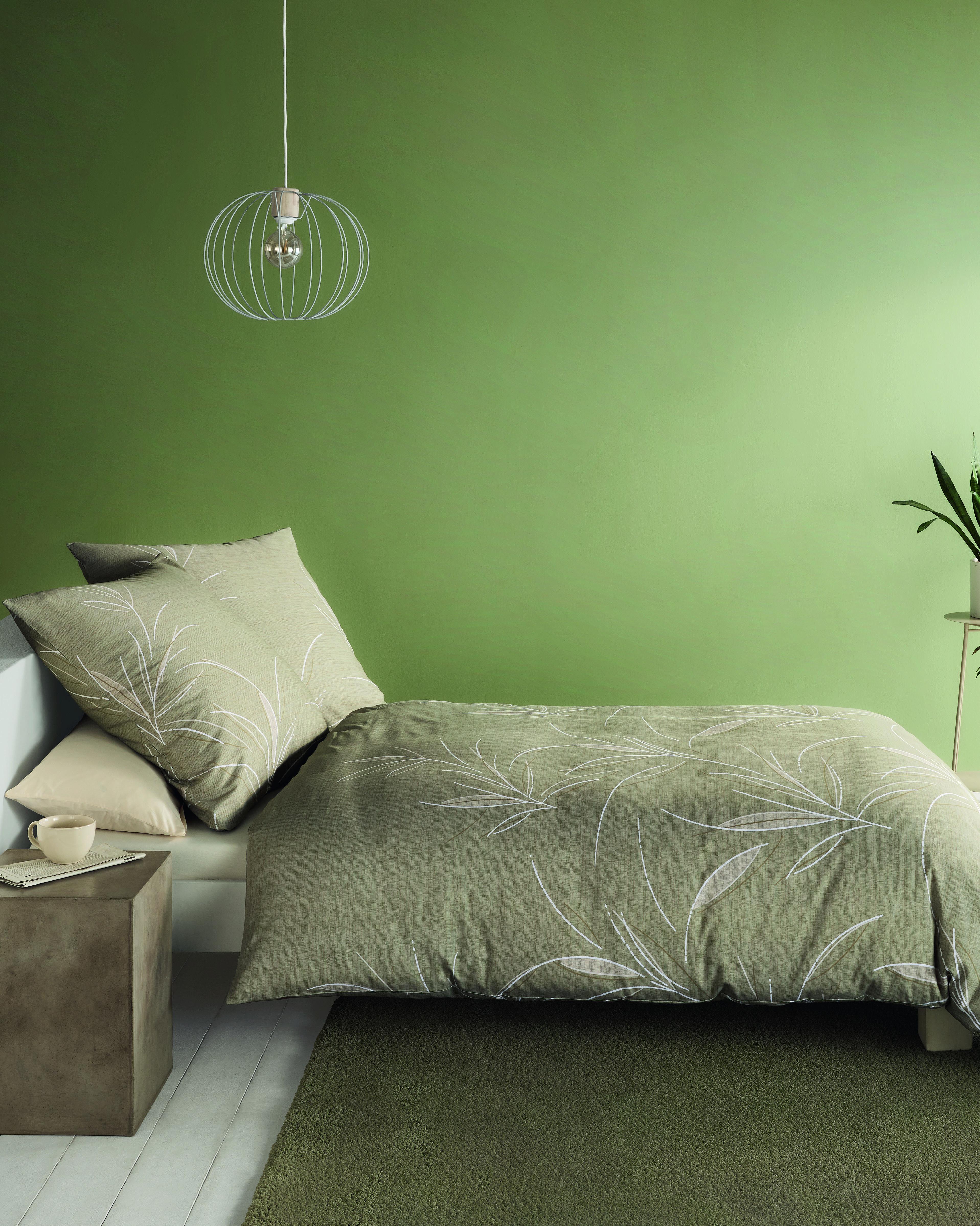 Mako Satin Bettwäsche 576 khaki-grün mit floralem Muster